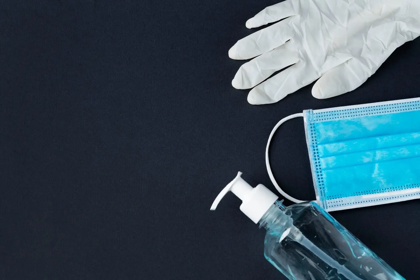 Социальный баннер, посвящённый пандемии коронавируса.